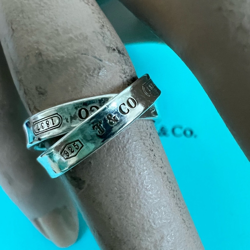 🔴Authentic TIFFANY & CO Sterling Silver 1837 Interlocking Circles Ring 🔴 - Picture 2 of 8